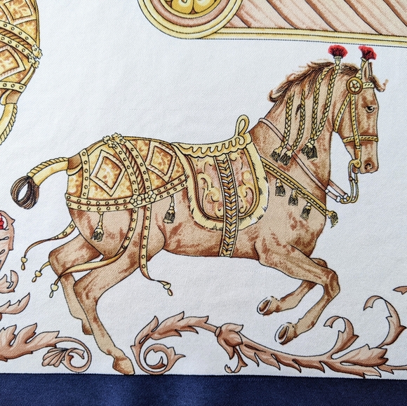 Celine scarf - Picture 3 of 9